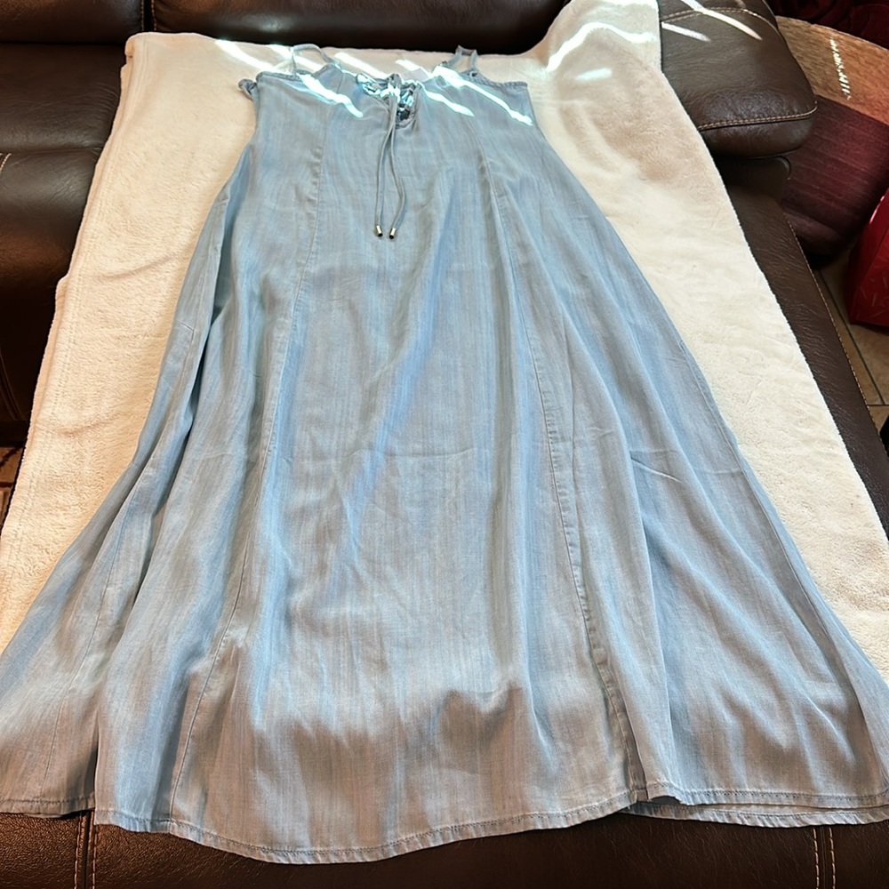 WHBM Lace-Up Back Maxi Dress Size 10P - Picture 11 of 13